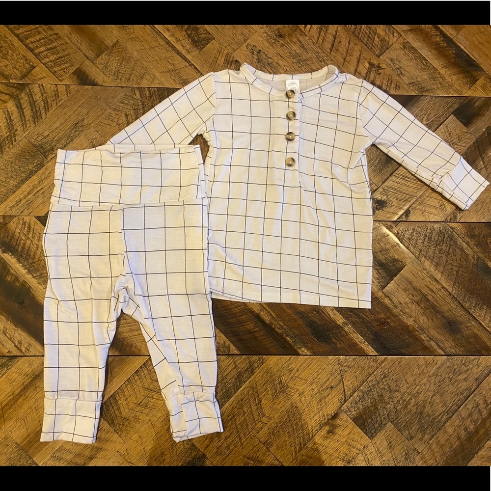 Lou Lou & Company maxwell top and bottoms 3-6